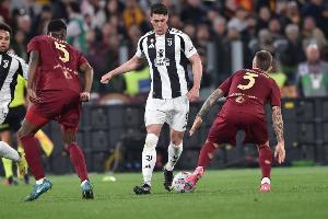 开云体育网页-记者：尤文尚未收到给DV9的报价，要看他是否愿去沙特&amp;已拒绝土超