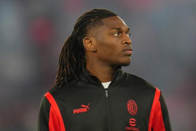 开云体育线上-跟队记者：莱奥的小腿仍有些不适，出战博洛尼亚的可能性较小