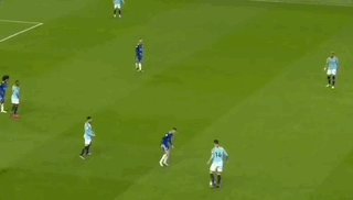 开云体育线上-麦迪逊当年没堵孔帕尼射门，克洛普记仇到现在…