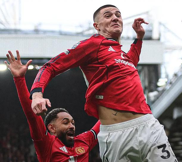 开云体育登陆入口-足坛一夜动态！曼联复仇维拉，巴萨造5-2惨案，AC米兰吞赛季第3败