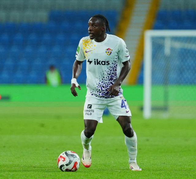 开云体育在线-海港压哨补枪瞄准土超快马？ 或提前用满6外援名额